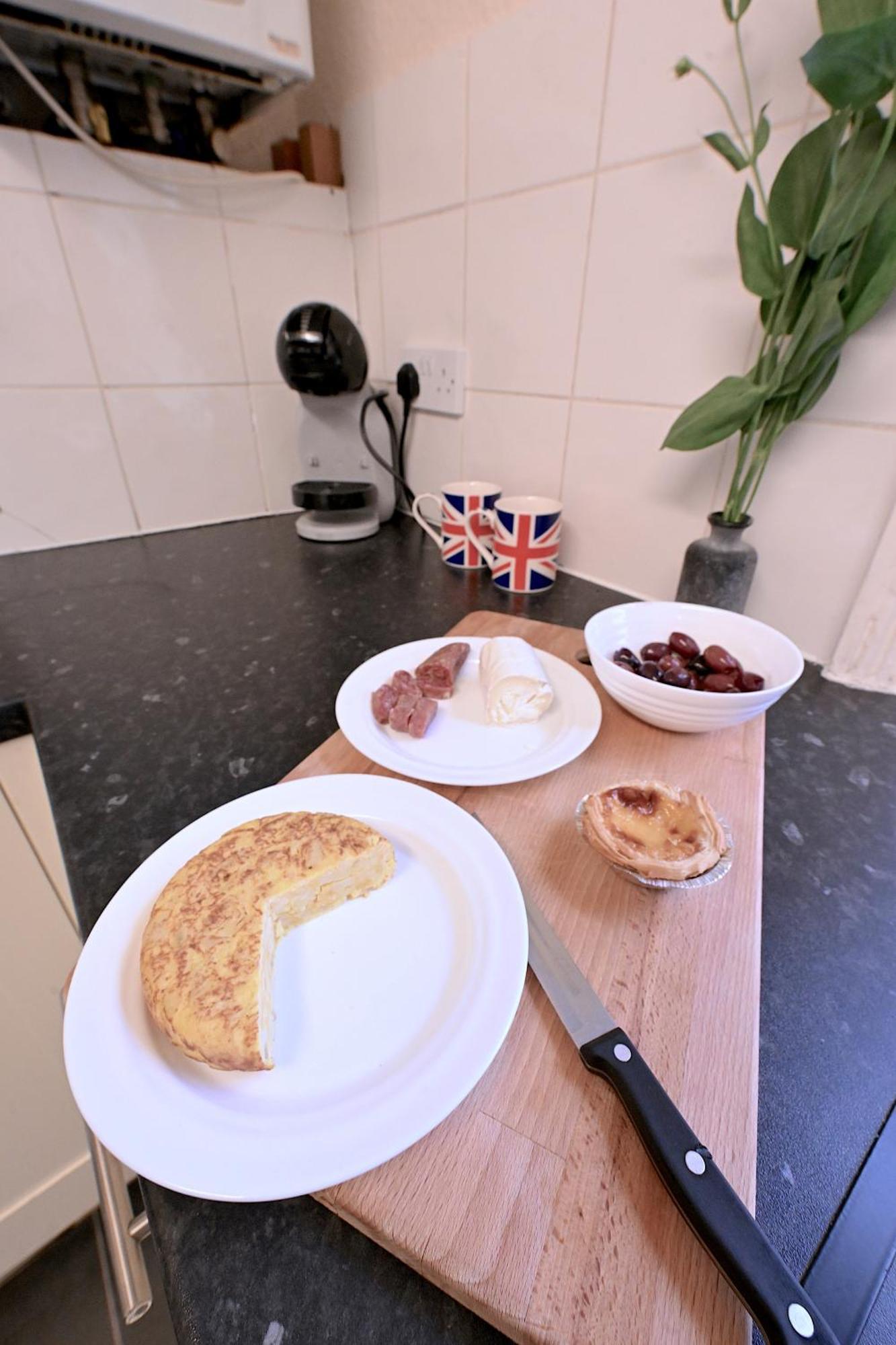 Stunning 3 Bedroom Serviced Flat In North London Exteriör bild